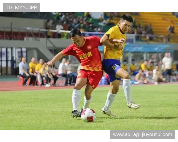 帅比足球燃爆绿茵赛场激情对决引领新一代球迷狂欢盛宴